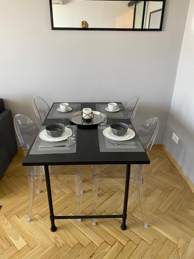 Апартаменты Apartament Emilian Варшава Экстерьер фото